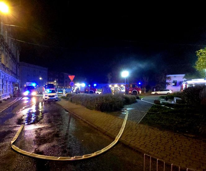 Pożar budynku w centrum Tarnowskich Gór