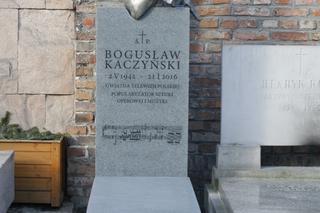 Przyjaciel postawił pomnik Kaczyńskiemu