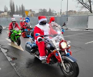 Mikołaje na motocyklach w Manufakturze. Finał corocznej akcji charytatywnej [ZDJĘCIA]