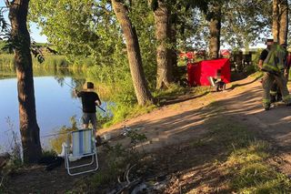 Włączył radio i wysiadł z auta. Chwilę później już nie żył!