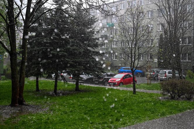 Potężne burze nad Podkarpaciem. Grad, wicher i potoki deszczu, jak w środku lata!