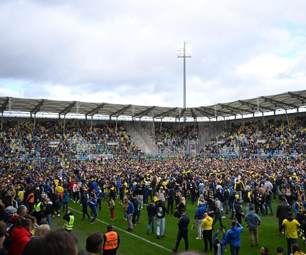 Arka Gdynia wraca do ekstraklasy po 5 latach! Cumujemy w porcie