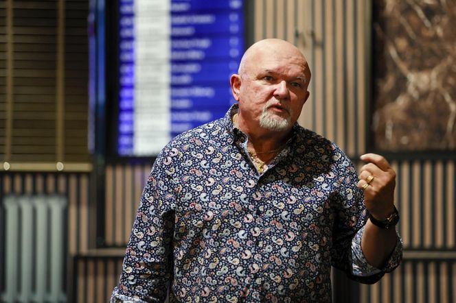 Gwiazdy Rancza znowu razem! Agentka Kusego w samym staniczku! Na zdj. Wojciech Adamczyk