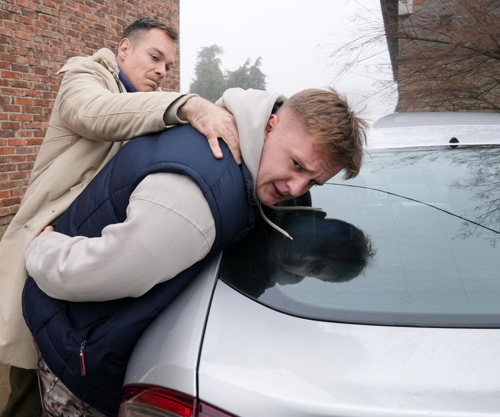 Barwy szczęścia odc. 3185. Leszek Szymański (Maciej Czerklański), Majak (Łukasz Borkowski)