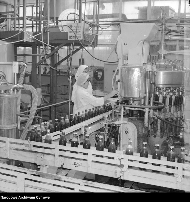Mazowieckie Zakłady Przetwórstwa Owocowo-Warzywnego w Tarczynie (1976 r.)