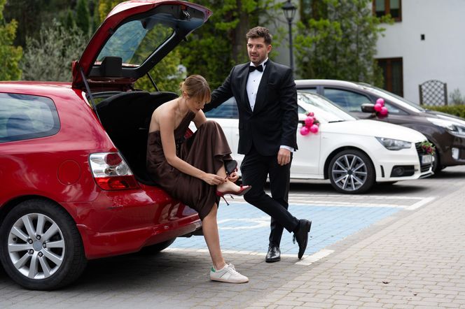 Barwy szczęścia, odcinek 3244: Justin (Jasper Sołtysiewicz), Ola (Michalina Robakiewicz)