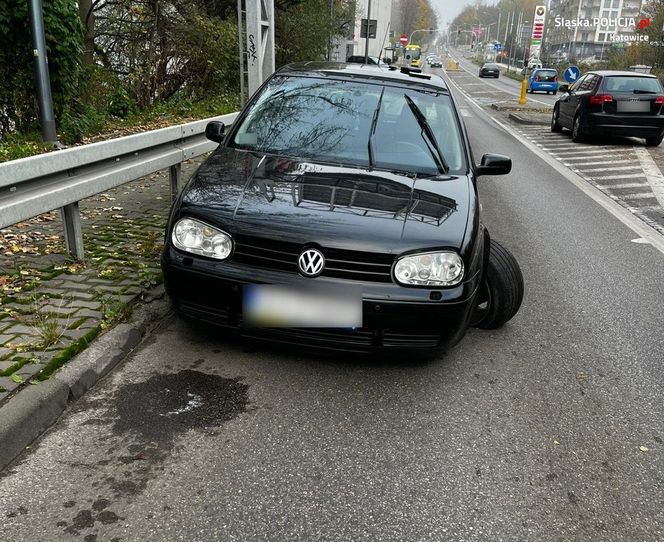 Policjant z Katowic pomógł choremu na cukrzycę kierowcy, który zasłabł za kierownicą