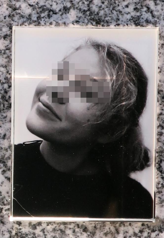 14-latka oblała się benzyną i podpaliła. Grób Lidii B. (+14 l.) na cmentarzu w Tykocinie (woj. podlaskie) rok po tragedii