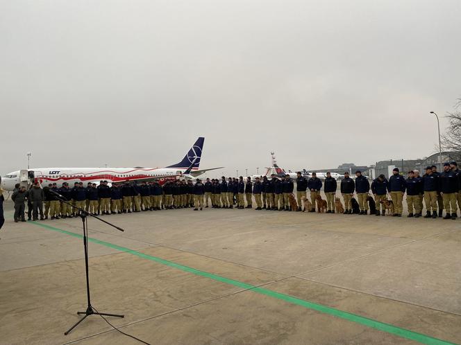 Strażacy wrócili do Polski z Turcji