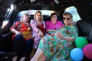 Barwy szczęścia, odc. 2723: Irenka (Krystyna Tkacz), Róża (Anna Gronostaj), Jola (Małgorzata Potocka), Basia (Sławomira Łozińska)