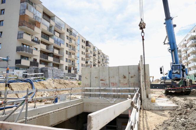 Ekipa „Super Expresu” na budowie ostatniego odcinka linii metra M2. Pod Bemowem praca wre