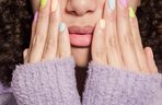 Szukasz idealnego manicure’u na lato? Te kolory pięknie podkreślą wakacyjną opaleniznę