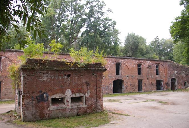 Kraków. Będzie nowy park i sala wielofunkcyjna w Forcie nr 52 Borek