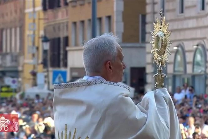 Papież poprowadził procesję Bożego Ciała