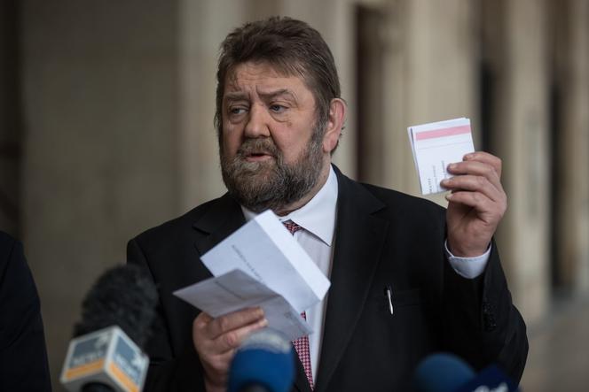 Stoi za nim 45 tysięcy głosów. Na kogo zagłosuje Stanisław Żółtek? Jasna deklaracja
