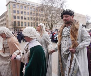 Kiermasz i inscenizacja na Placu Wolności z okazji Kaziuka Wileńskiego