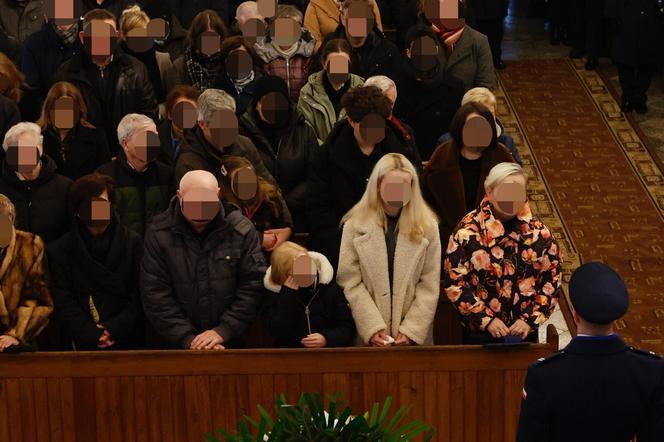 Przejmujące pogrzeby zamordowanych policjantów z Wrocławia. Tłumy żegnają funkcjonariuszy