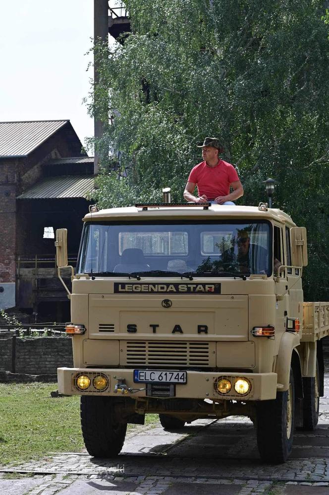 Niezwykli ludzie i wyjątkowe maszyny. Ruszyła 10. Legenda Stara w Starachowicach