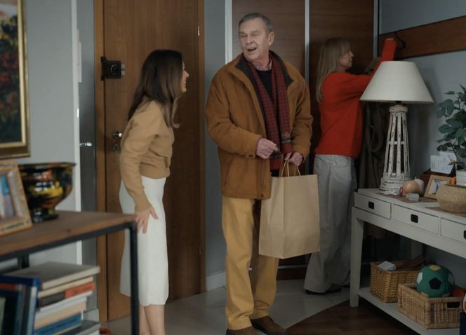 Barwy szczęścia odc. 3195. Agnieszka (Katarzyna Tlałka), Kasia (Katarzyna Glinka), Czesław (Marian Jaskulski)