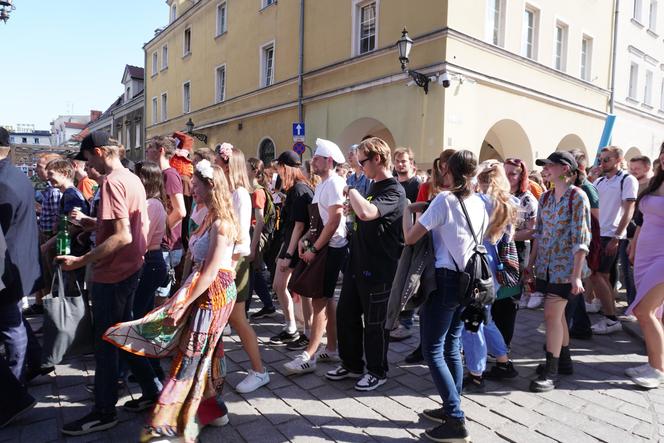 Igry 2024. Barwny korowód studentów przeszedł ulicami Gliwic