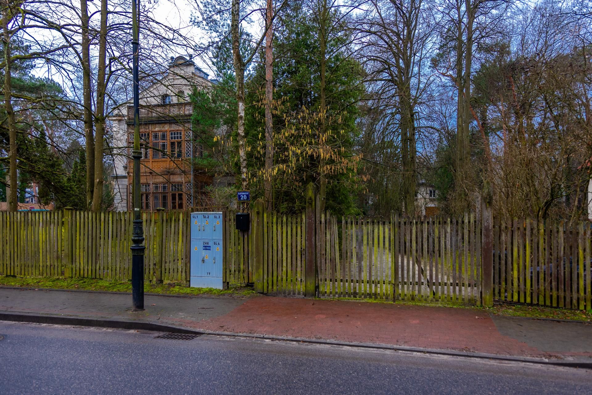 Willa Julia, ul. Batorego 20, Konstancin-Jeziorna