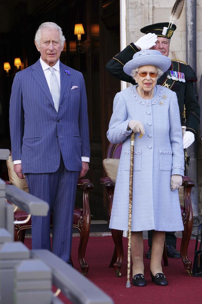 Królowa Elżbieta II i Książę Karol - zdjęcia archiwalne