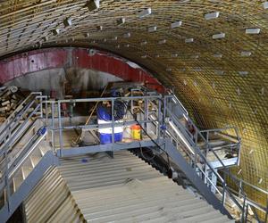 Poszerzają tunel kolejowy Wrocław Jelenia Góra