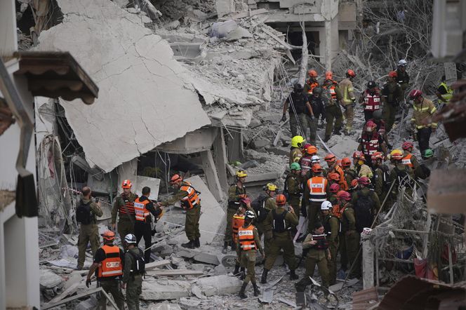 Izraelski dron zaatakował jeden z zakładów na polach gazowych na południu Iran, doszło do potężnego wybuchu i pożaru.