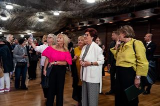 Stuhralia w Kopalni Soli Wieliczka w pierwszą rocznicę śmierci artysty. Jolanta Kwaśniewska i Barbara Stuhr na wielkim otwarciu festiwalu