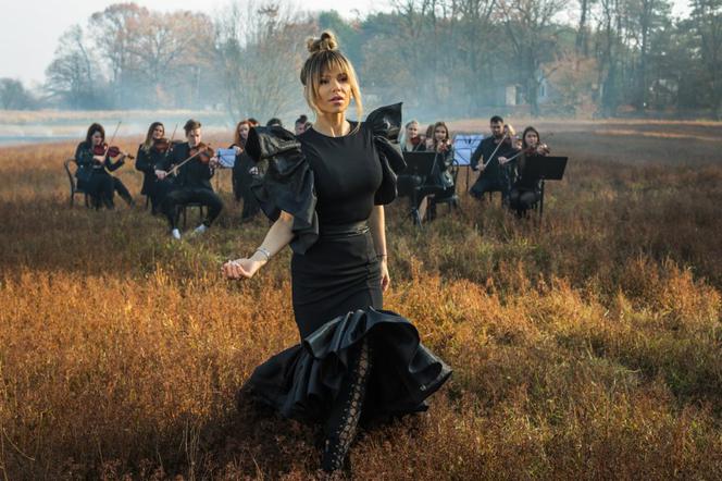 Doda Dorota Rabczewska na planie teledysku.