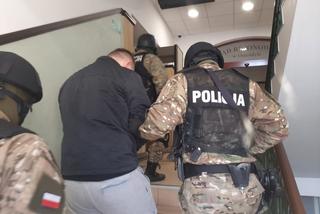 Kryminalni zlikwidowali laboratorium narkotyków w Ostródzie [ZDJĘCIA]