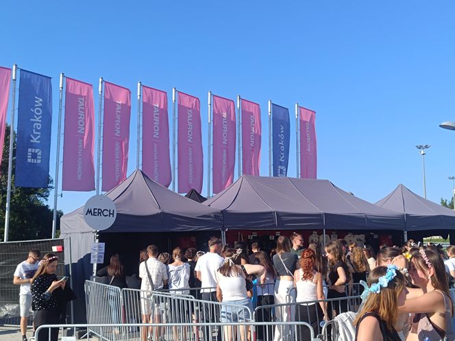 Shawn Mendes wrócił do Polski. Fani pokazali, że tęsknili! [Relacja z koncertu]