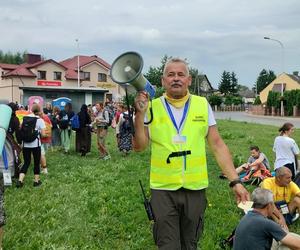 Śpiewający dzień lubelskich pątników na szlaku do Jasnej Góry!