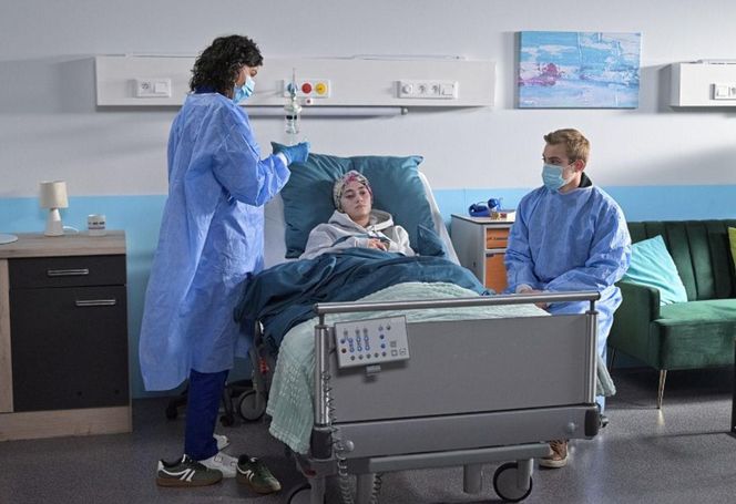 "Pierwsza miłość": Angelika nie ma już nadziei na wyzdrowienie. Prosi Filipa i Białego, by odwiedzili ją ostatni raz...