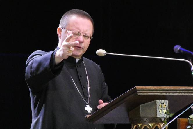 Abp Grzegorz Ryś: Arena Młodych, licea