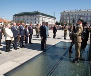 Obchody Święta Wojska Polskiego na pl. Piłsudskiego