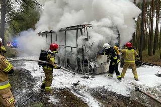Pożar autobusu w miejscowości Sątopy