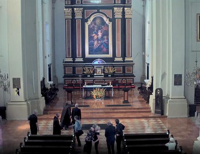 MISTRZ Z TEATRU WIELKIEGO PRZYGOTOWUJE POGRZEB KULCZYKA.