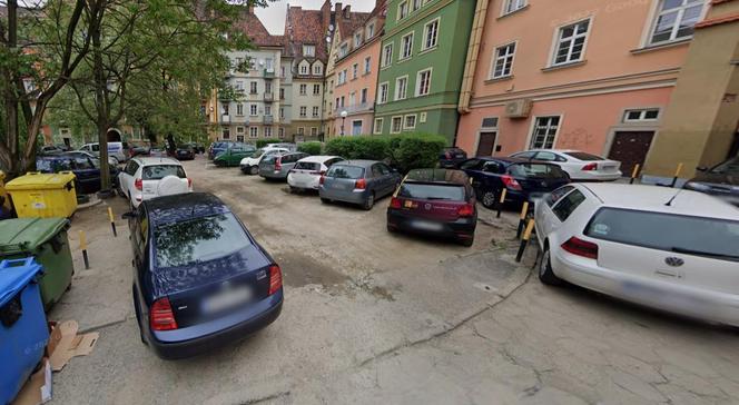Podwórko pomiędzy placem Solnym, Ruską i Psimi Budami