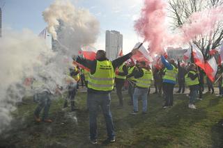 Protest Rolników w Warszawie, gorąco pod PKiN