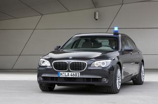 Prezydenckie BMW serii 7 High Security. W takim aucie Andrzej Duda miał wypadek