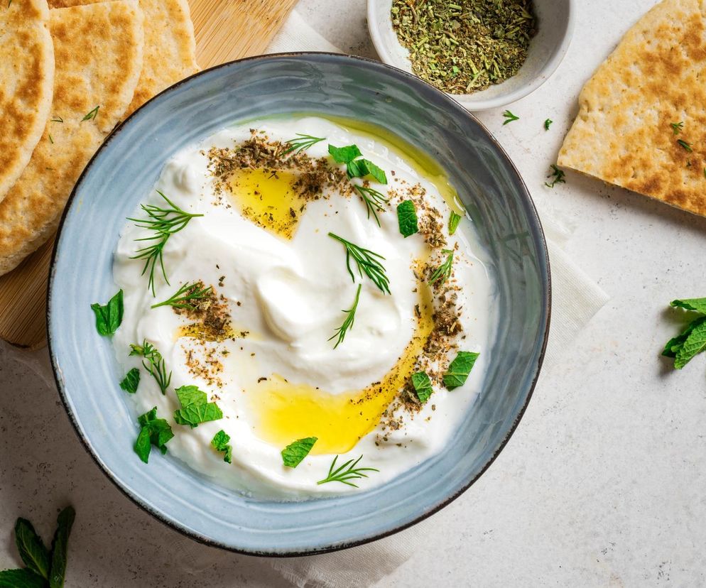 Bliskowschodnie smaki nie tylko na śniadanie. Ta pasta idealnie zastąpi masło