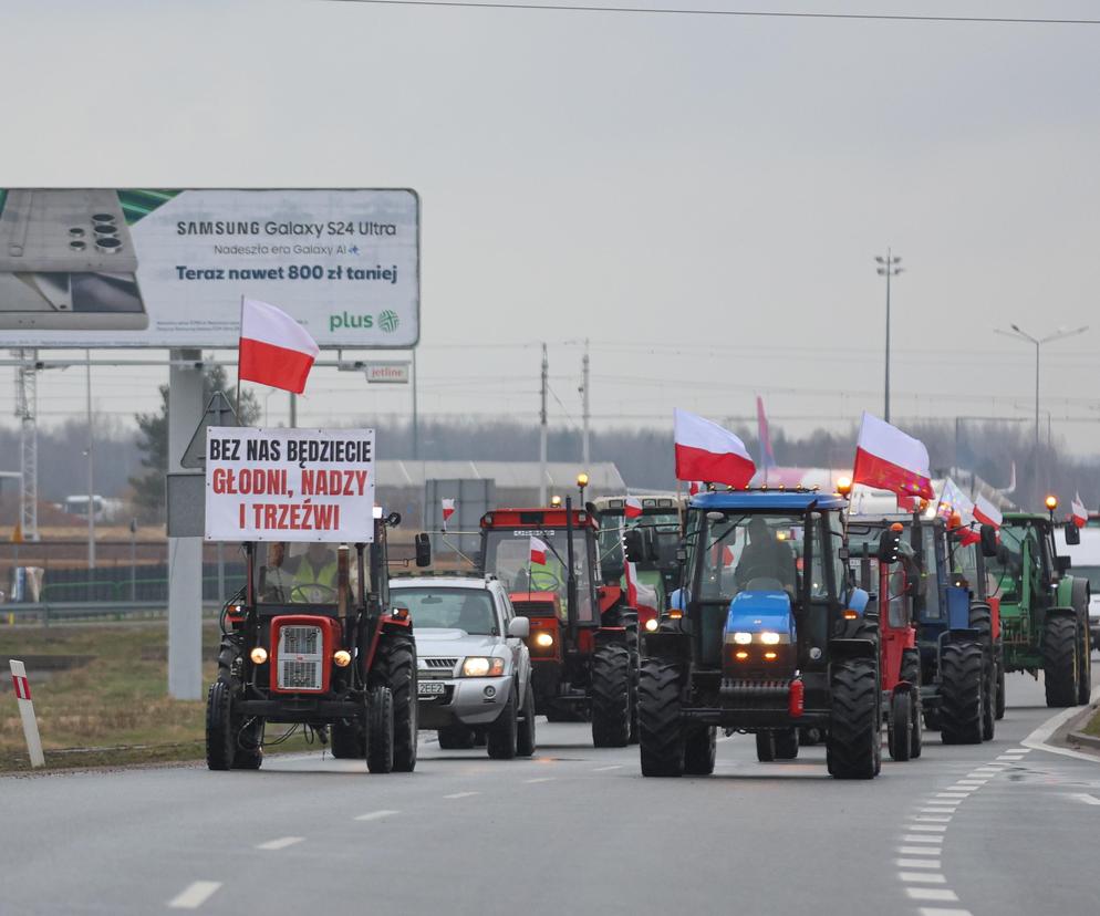 Rolnicy zablokowali dojazd do lotniska w Pyrzowicach. Trwa protest 