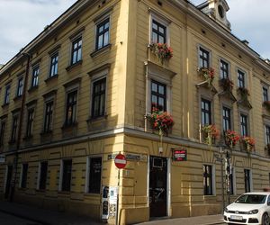 To jeden z najpiękniejszych budynków w Krakowie. Mieszkali w nim Henryk Sienkiewicz i Józef Piłsudski