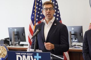 Koniec z kolejkami przy wymianie praw jazdy w Aurorze