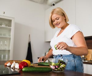 Efekty jak po zastrzykach na odchudzanie. Lekarze wskazali sześć produktów