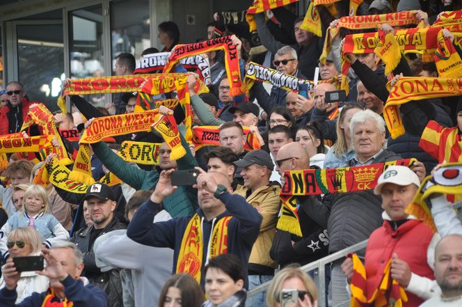 Korona Kielce - Lech Poznań. Zdjęcia kibiców na Exbud Arenie