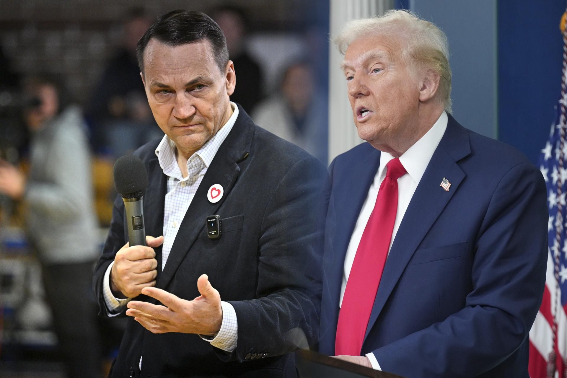 Hiobowe słowa Radosława Sikorskiego. "Mam nadzieję, iż Donald Trump zrobi to niebawe…