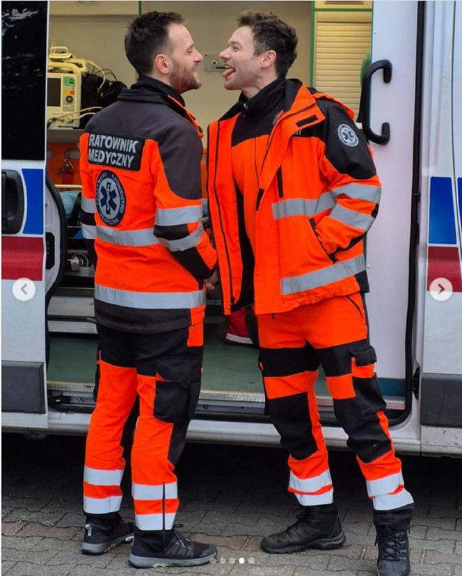 Na sygnale na planie. Kuba (Wojciech Zygmunt), Nowy (Kamil Wodka)