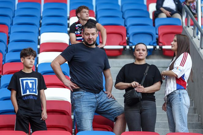 Górnik Zabrze - Termalica Nieciecza. Niesamowita atmosfera na Arenie Zabrze! Kibice Górnika dopingują swoją drużynę